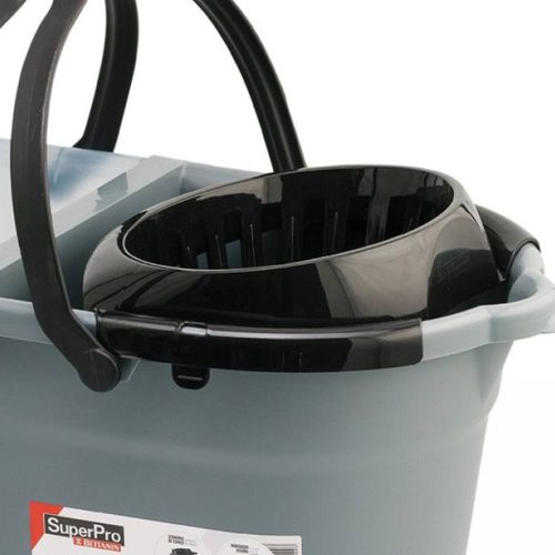 Balde-Plastico-com-Divisor-de-Aguas-e-Espremedor-CinzaBrancoPreto-20L-SuperPro-2