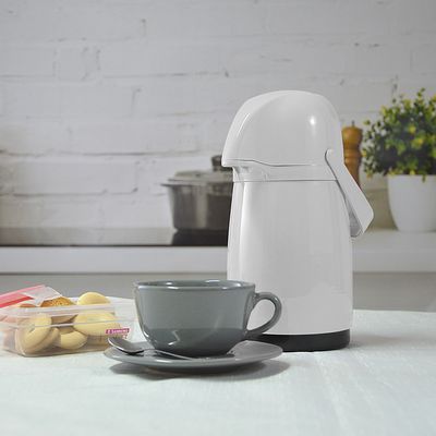 Garrafa-Termica-Plastica-Expressar-Branca-500ml-Termic-Sanremo-Ambientada