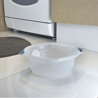 Bacia-Plastica-translucida-52L-Hydrus-Sanremo-ambientada